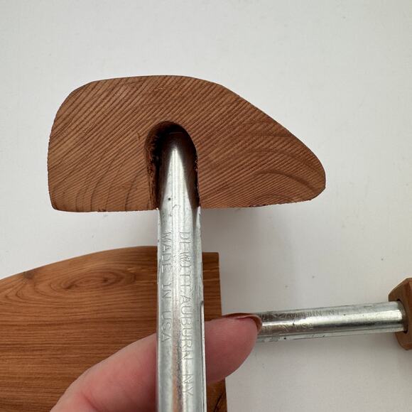 Cedar Shoe Trees Set of Two Spring Loaded Dewitt Auburn NY Made in USA - Picture 2 of 7